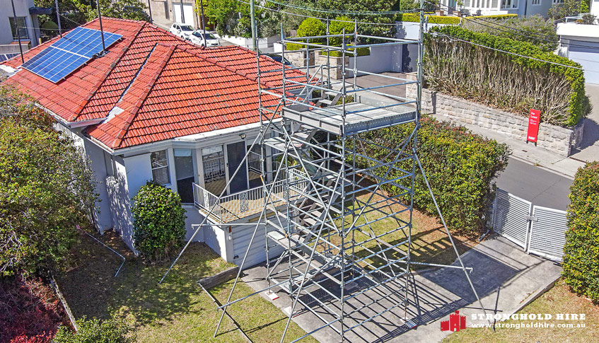 Buying a Property? Here's Where Temporary Scaffolding Fits Into Your Due Diligence